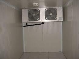 Evaporadores de pared instalados en cuarto frío